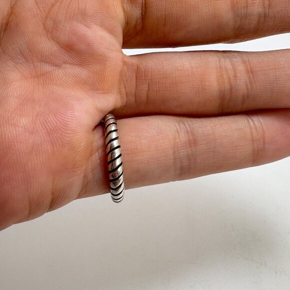 VTG Solid Sterling SIlver 925 Twist Design Half Round Band Ring Size 6 - Picture 8 of 11